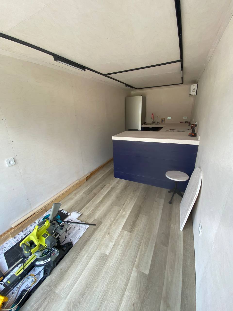 Кварцвиниловый SPC ламинат Fargo Classic Дуб Бангкок 64W965 1220×150×3,5